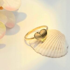 18 KARAT RING
